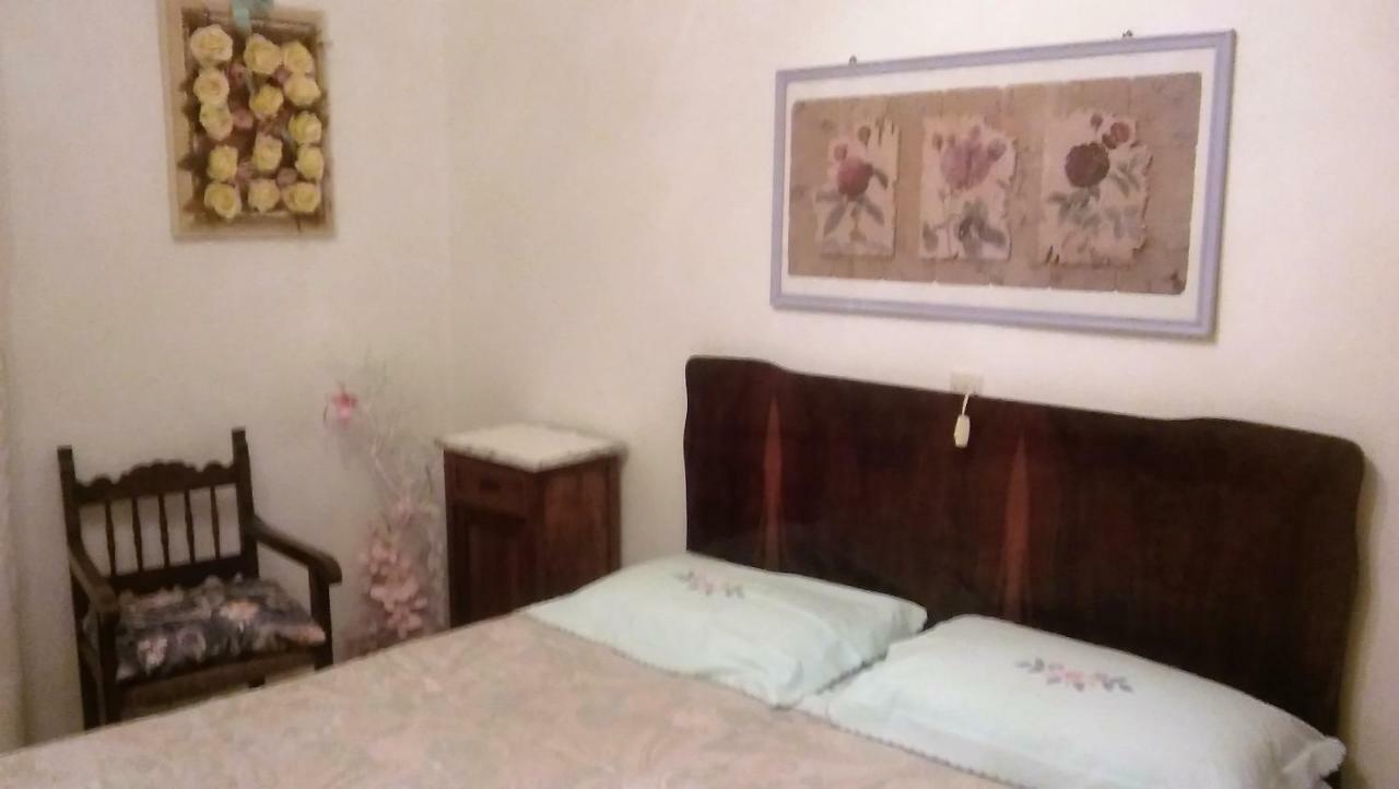 Nonna Maria Apartman Montopoli in Val dʼArno Kültér fotó